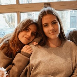 Meet your Posher, Lucy